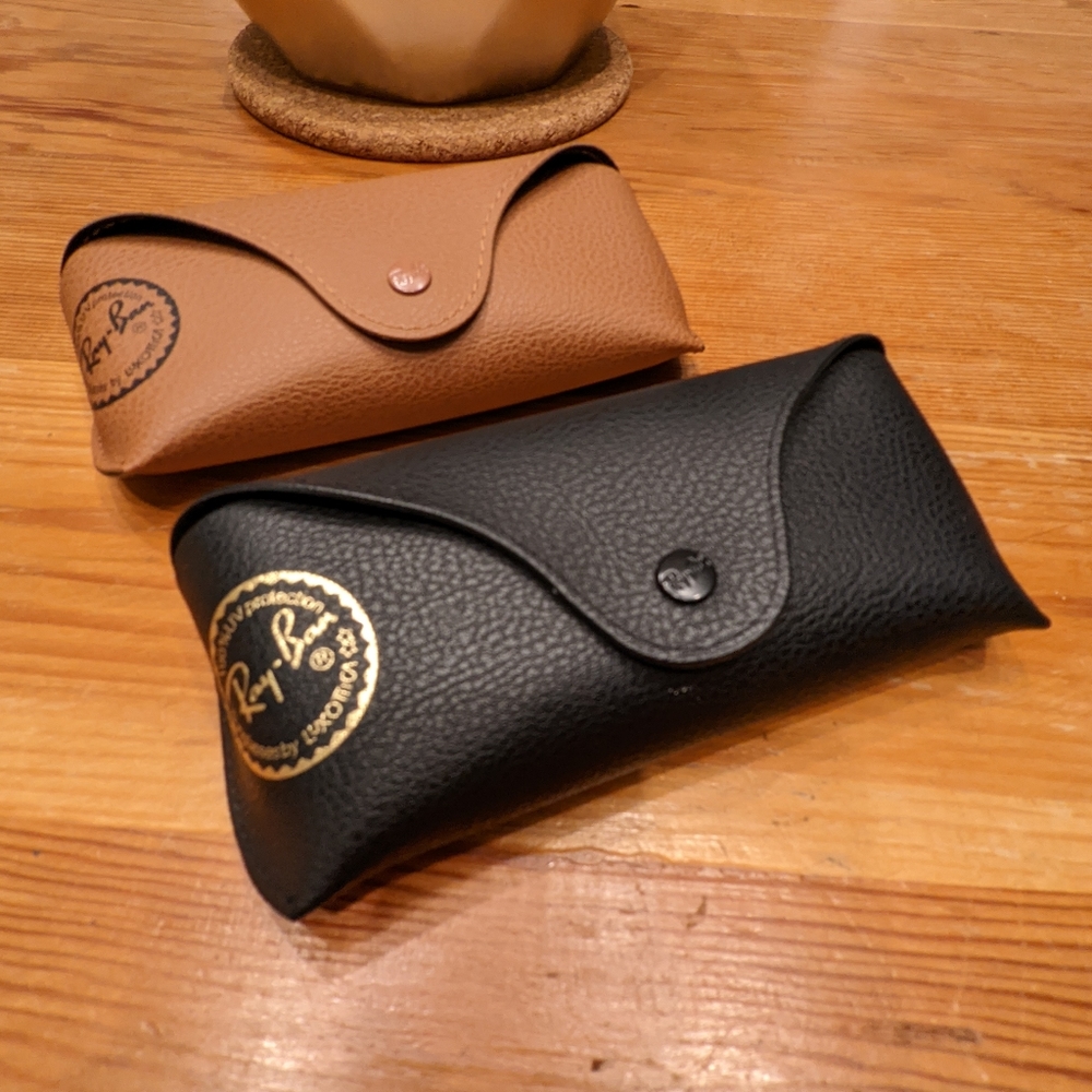 Ray-Ban cases - Picture 2 of 3